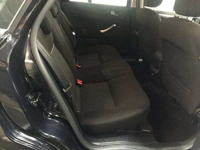 2010 Ford Mondeo 1.8 TDCi Zetec 5dr image 5