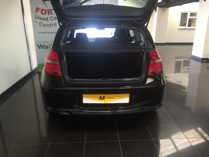 2007 BMW 1 Series 2.0 118i SE 3dr image 4