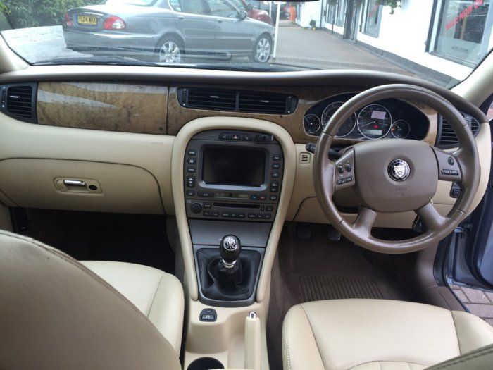 2007 Jaguar X-Type 2.2 D 5dr image 6