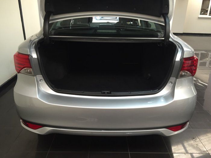 2008 Vauxhall Astra 1.6 i 2dr image 4