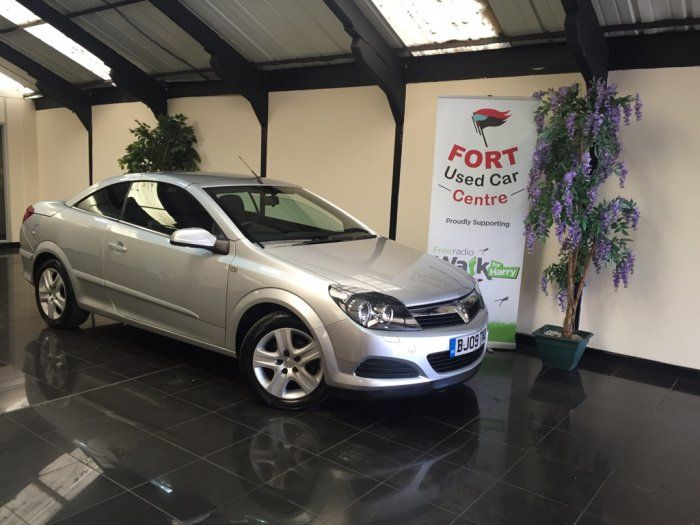 2009 Vauxhall Astra 1.6 i 2dr image 1