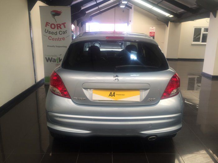 2011 Peugeot 207 1.6 HDi 5dr image 3