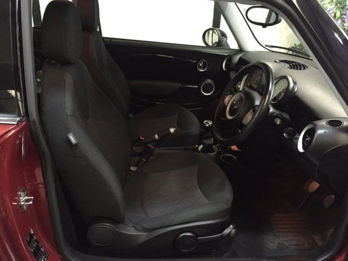 2007 Mini Hatchback 1.6 Cooper D 3dr image 6