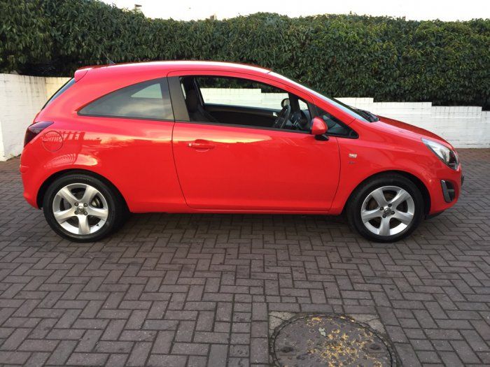 2013 Vauxhall Corsa 1.2 i 16v SXi 3dr image 2