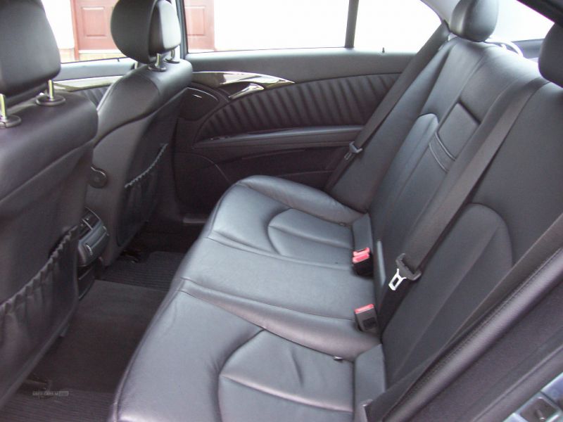 2007 Mercedes E-Class CDI 3.0 image 9