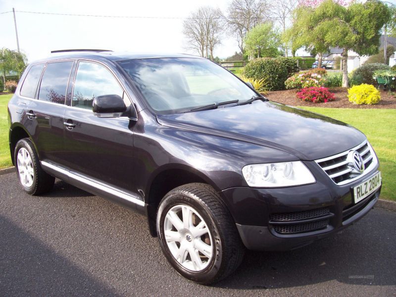 2005 Volkswagen Touareg TDI SPORT image 1