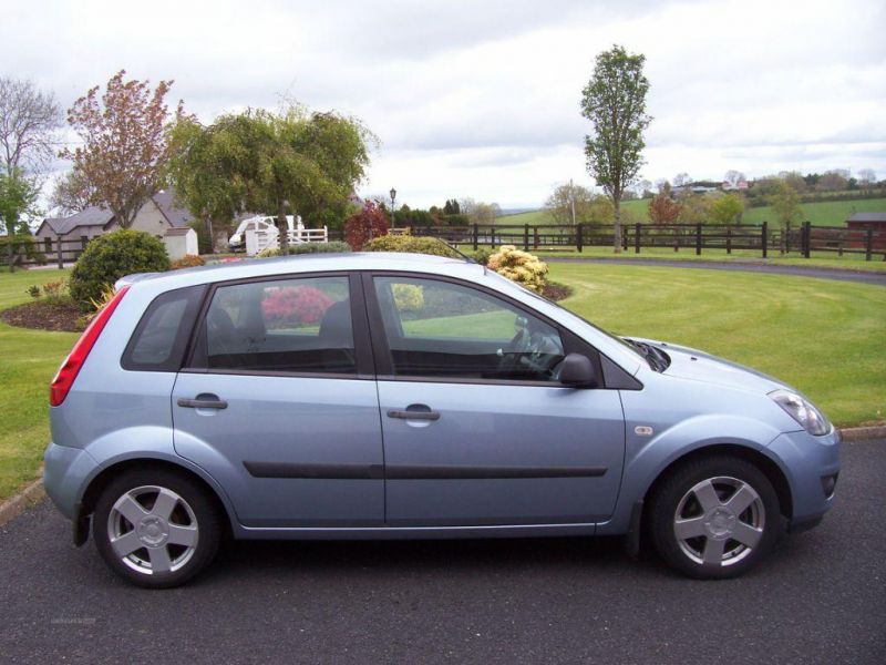 2006 Ford Fiesta ZETEC TDCI image 2