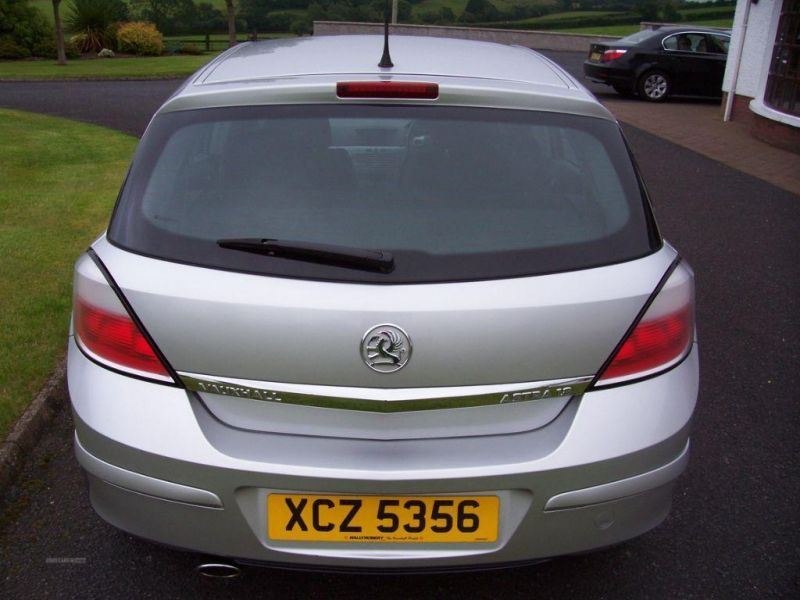 2004 Vauxhall Astra SRI image 5
