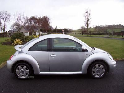 2002 Volkswagen Beetle 2.0 image 2