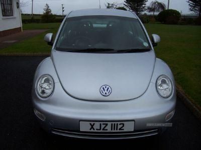 2002 Volkswagen Beetle 2.0 image 3