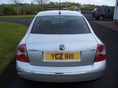 2003 Volkswagen Passat 2.0 SE image 5
