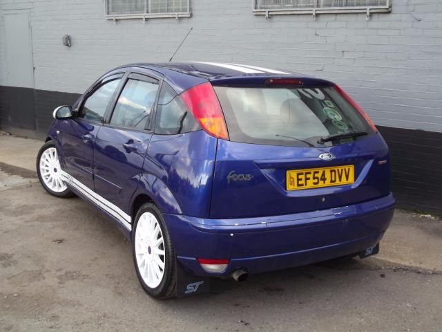 2004 FORD FOCUS 2.0 5d image 2