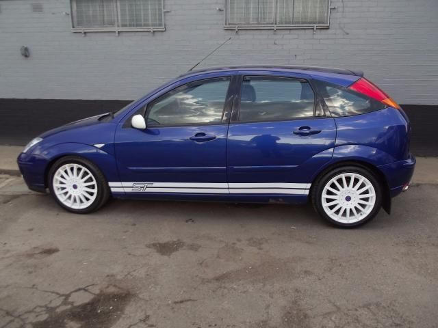 2004 FORD FOCUS 2.0 5d image 3