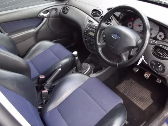 2004 FORD FOCUS 2.0 5d image 4