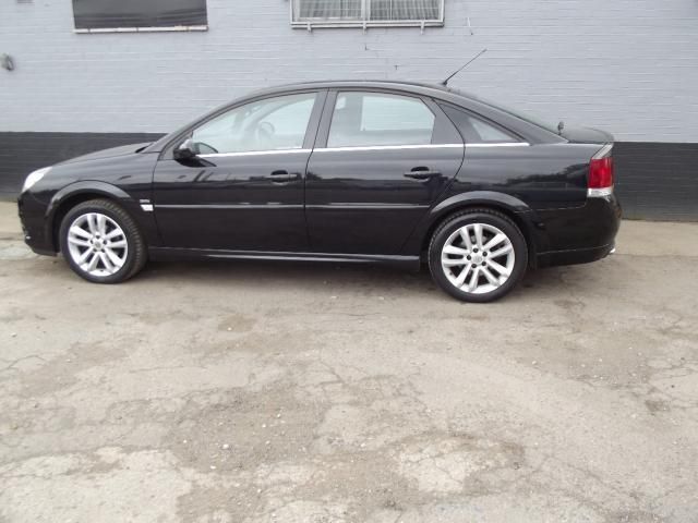 2008 VAUXHALL VECTRA 2.2 SRI 16V 5d image 3