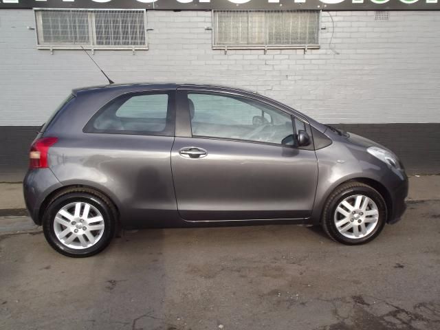 2008 TOYOTA YARIS 1.3 TR VVTI 3d image 3