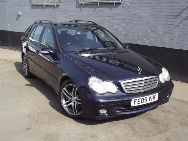 2005 MERCEDES-BENZ 2.1 C220 CDI SE 5d image 1