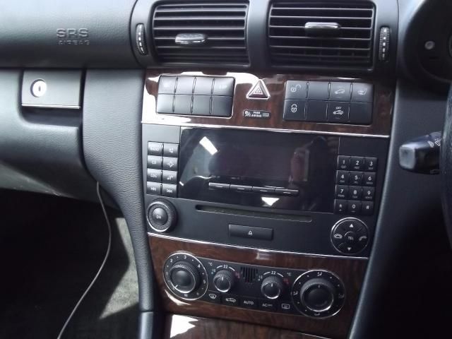 2005 MERCEDES-BENZ 2.1 C220 CDI SE 5d image 8