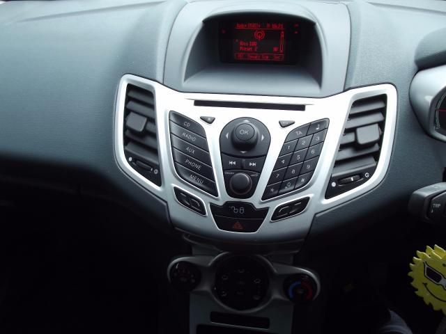 2009 FORD FIESTA 1.2 ZETEC 3d image 8