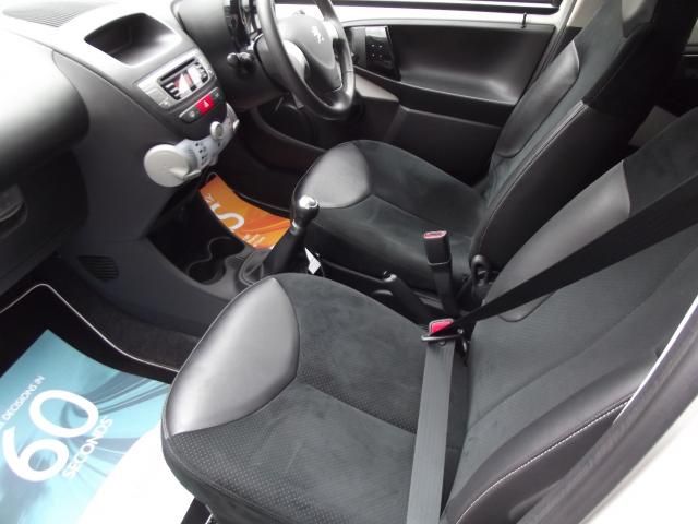 2014 PEUGEOT 107 1.0 ENVY 5d image 5