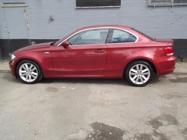 2008 BMW 1 SERIES 2.0 123D SE 2d image 3