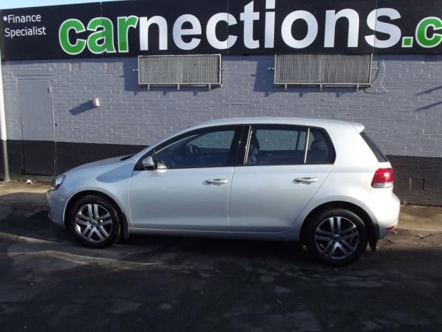 2009 VOLKSWAGEN GOLF 2.0 SE TDI DSG 5d image 3
