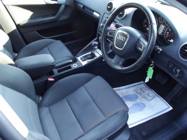 2010 AUDI A3 2.0 TDI SPORT 5d image 4