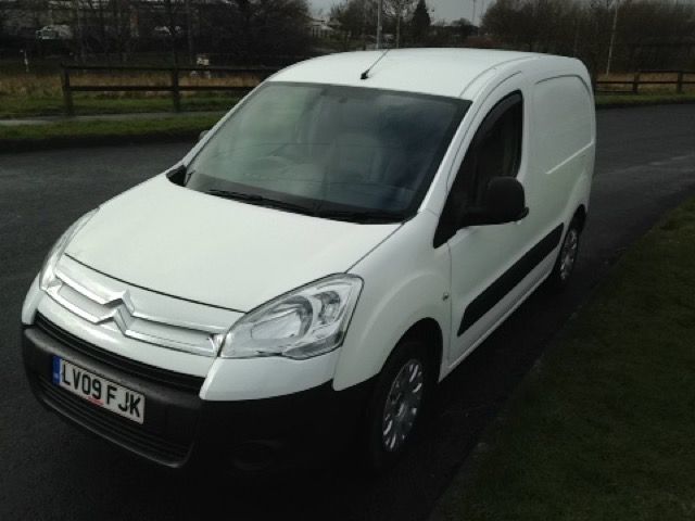2009 CITROEN BERLINGO 1.6 HDI 5d image 2