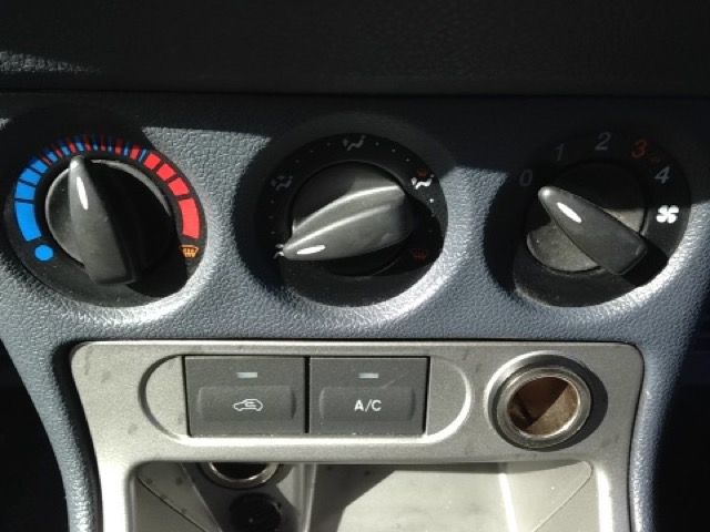 2011 FORD TRANSIT CONNECT 1.8 T230 5d image 10