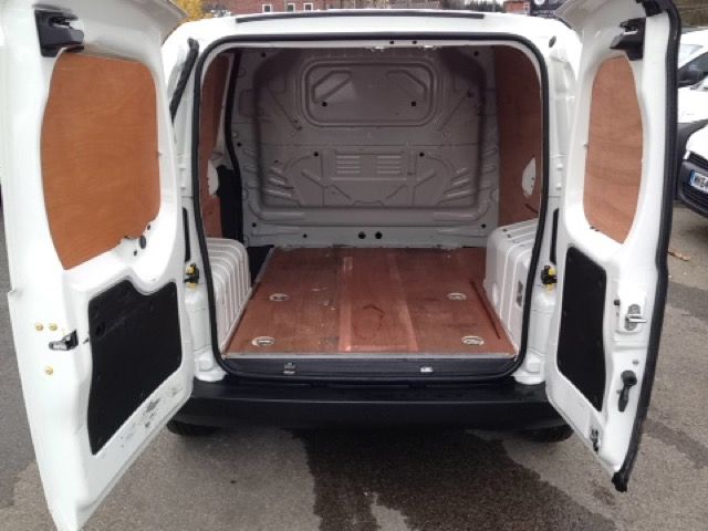 2014 FIAT FIORINO 1.2 16V MULTIJET 4d image 6