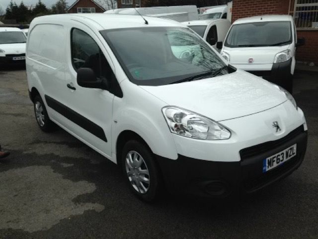 2013 PEUGEOT PARTNER 1.6 HDI 4d image 1
