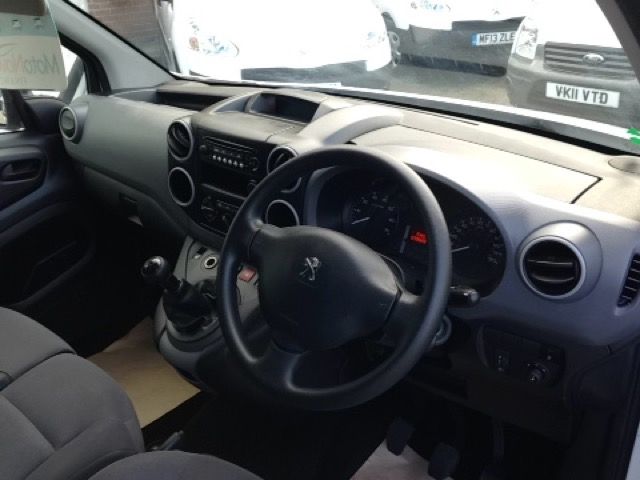 2014 PEUGEOT PARTNER 1.6 HDI 5d image 6