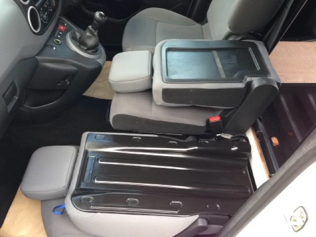 2014 PEUGEOT PARTNER 1.6 HDI 5d image 9