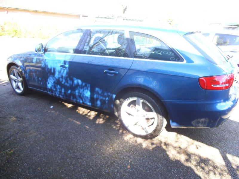 2009 AUDI A4 AVANT TDI SE DPF image 4