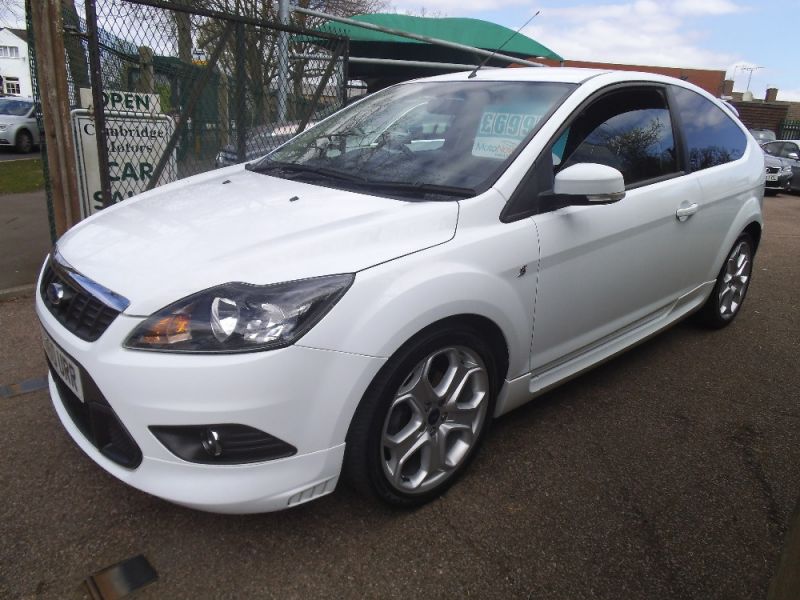 2010 FORD FOCUS ZETEC S S-S 3dr image 5