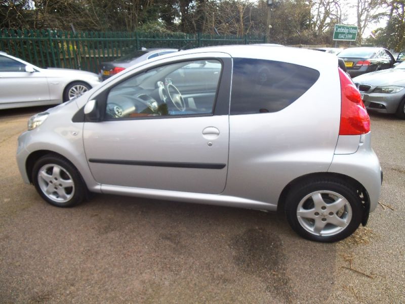2012 PEUGEOT 107 SPORTIUM image 3