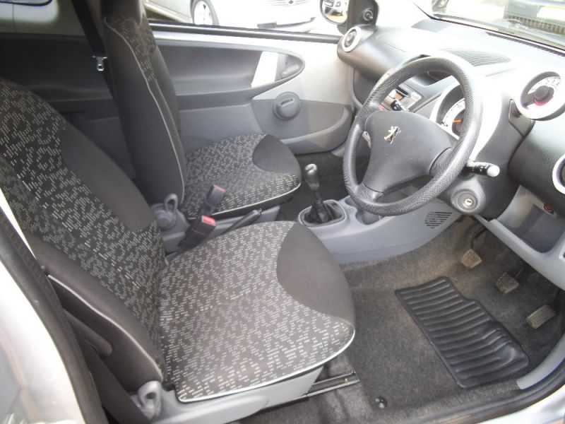 2012 PEUGEOT 107 SPORTIUM image 6