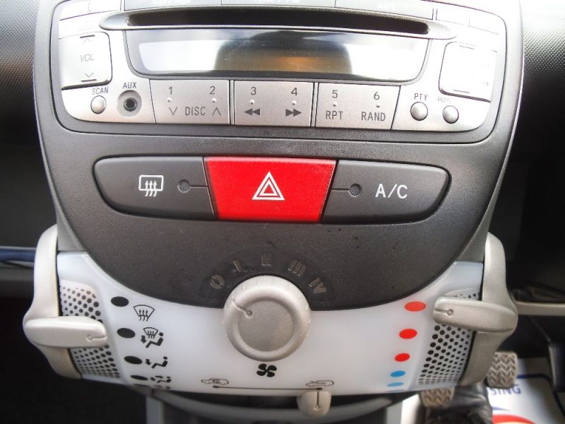 2012 PEUGEOT 107 SPORTIUM image 8