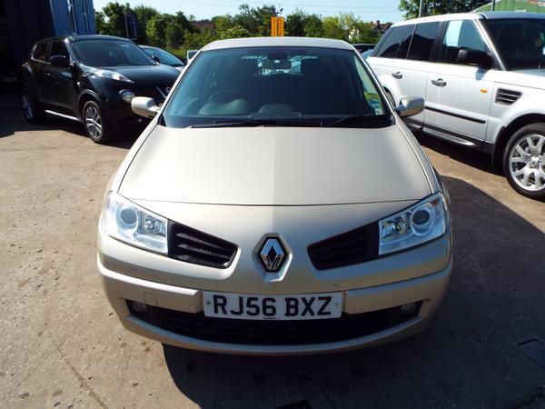 2007 Renault Megane 1.5 dCi image 2