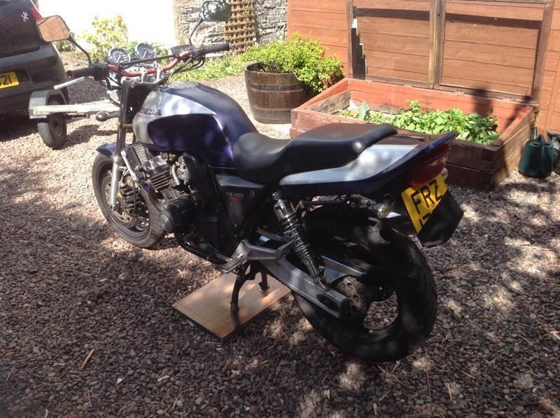 1997 Honda CB400 image 2