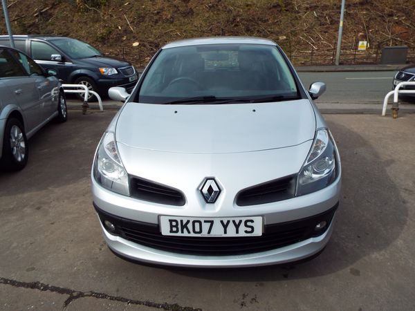 2007 Renault Clio 1.4 16V image 2