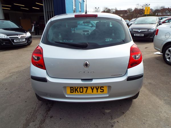2007 Renault Clio 1.4 16V image 4