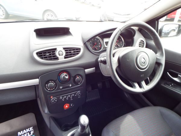 2007 Renault Clio 1.4 16V image 6
