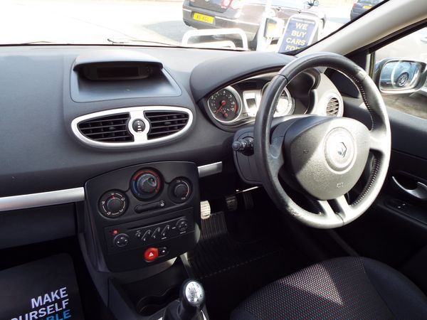2007 Renault Clio 1.4 16V image 6