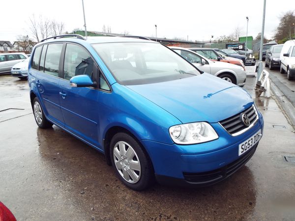 2003 Volkswagen Touran 1.6 FSI SE image 1