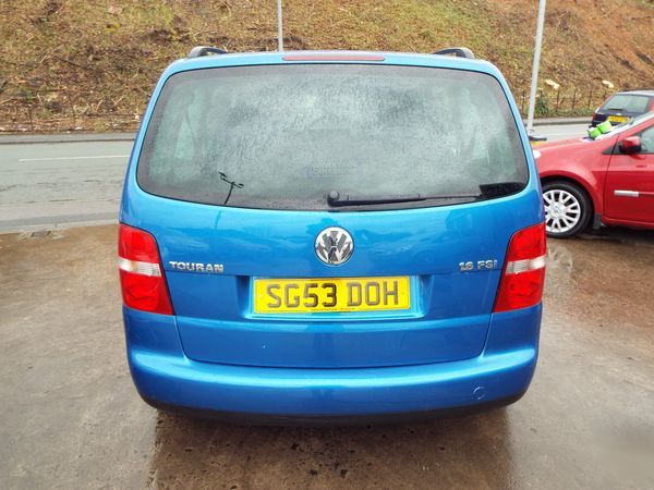 2003 Volkswagen Touran 1.6 FSI SE image 4