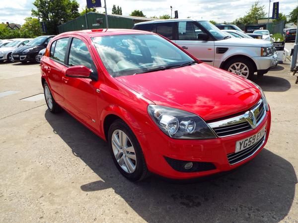 2009 Vauxhall Astra 1.4i 16V SXi image 1
