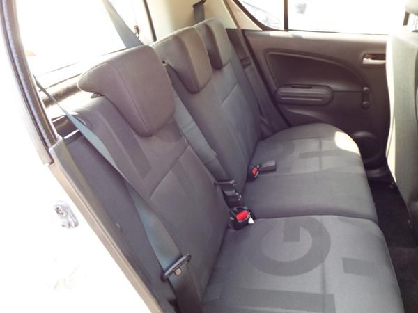 2009 Vauxhall Agila 1.2 16V image 7