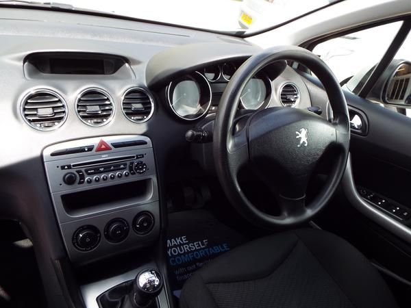 2009 Peugeot 308 1.4 VTi S image 6