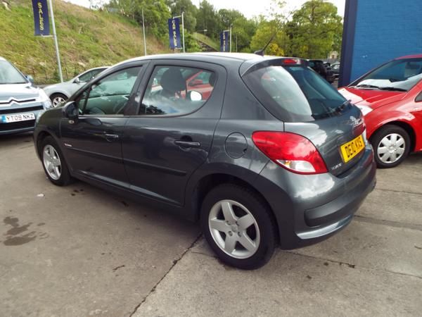 2010 Peugeot 207 1.4 image 4